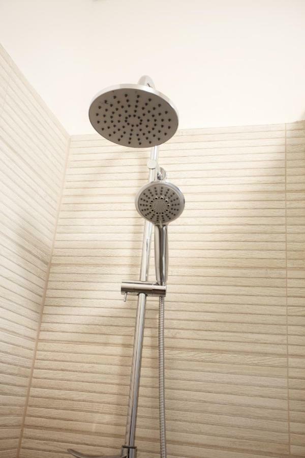 Rox Central Apartments 3 تيميشورا المظهر الخارجي الصورة